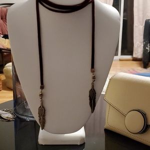 Choker necklace